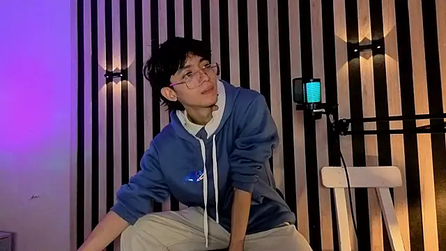 Twink Sebas7 online show from 9, 7, 2026