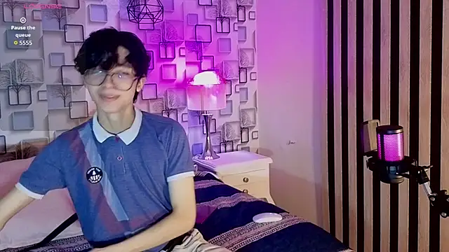 Snapshot of Twink_Sebas7 chatting on 5, 5, 2026 Twink Sebas7 online show from 5, 5, 2026
