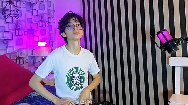 Snapshot of Twink_Sebas7 chatting on 19, 4, 2026 Twink Sebas7 online show from 19, 4, 2026
