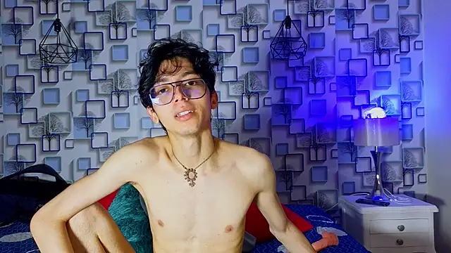 Snapshot of Twink_Sebas7 chatting on 14, 4, 2026 Twink Sebas7 online show from 14, 4, 2026