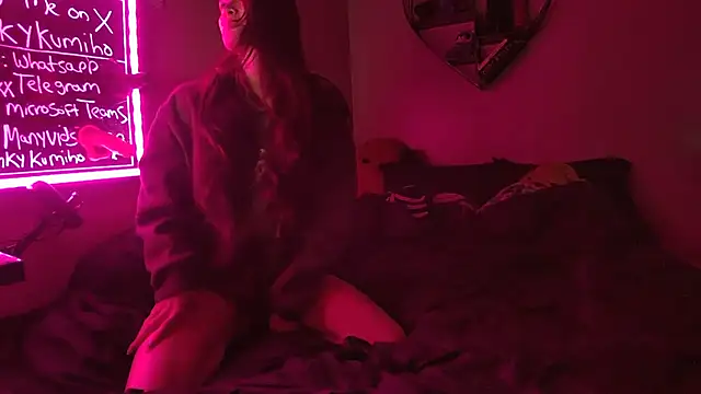 AsaFoXXX online show from 26, 4, 2026