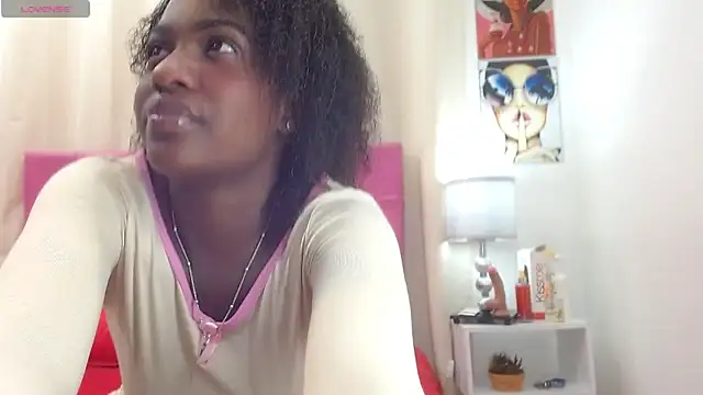 Cassandra Hunt online show from 22, 4, 2026