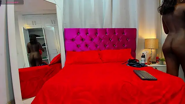 Cassandra Hunt online show from 26, 5, 2026