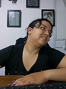 Snapshot of Cassle_ibarra_x chatting on 16, 4, 2026 Cassle ibarra x online show from 16, 4, 2026