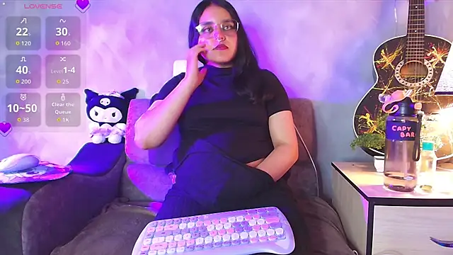 Snapshot of ambar__devon chatting on 19, 5, 2026 ambar devon online show from 19, 5, 2026