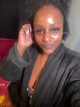 miidnightmonroe online show from 18, 4, 2026