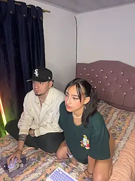 Snapshot of hotlatinocouple__ chatting on 14, 4, 2026 hotlatinocouple online show from 14, 4, 2026