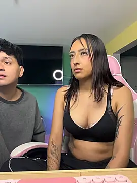 Snapshot of hotlatinocouple__ chatting on 25, 6, 2026 hotlatinocouple online show from 25, 6, 2026