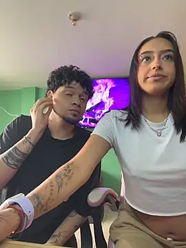 Snapshot of hotlatinocouple__ chatting on 3, 6, 2026 hotlatinocouple online show from 3, 6, 2026