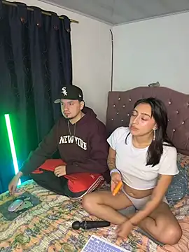 Snapshot of hotlatinocouple__ chatting on 11, 4, 2026 hotlatinocouple online show from 11, 4, 2026