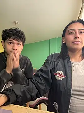 Snapshot of hotlatinocouple__ chatting on 25, 5, 2026 hotlatinocouple online show from 25, 5, 2026