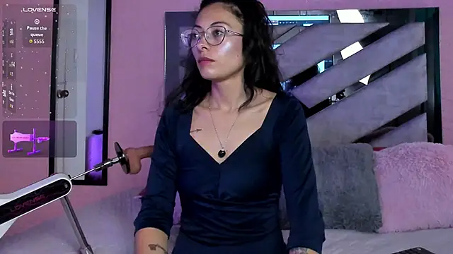 Kat santana online show from 30, 4, 2026
