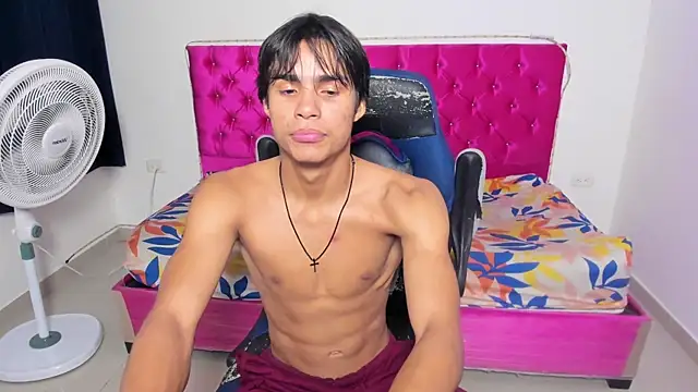 Snapshot of skinny_sam chatting on 6, 7, 2026 skinny sam online show from 6, 7, 2026
