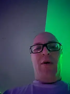 chronic vibez online show from 15, 4, 2026