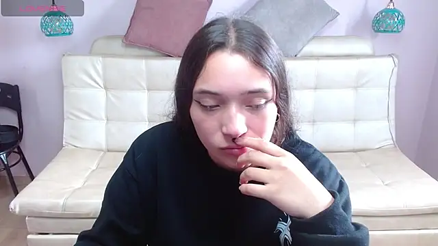 Marianne Cam online show from 12, 5, 2026