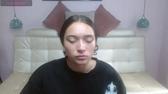Marianne Cam online show from 20, 4, 2026