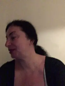 Lizzaa80 online show from 2, 6, 2026