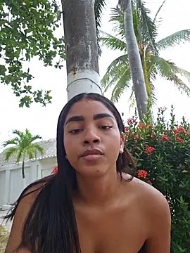 Snapshot of Milu_Luthor chatting on 14, 5, 2026 Milu Luthor online show from 14, 5, 2026