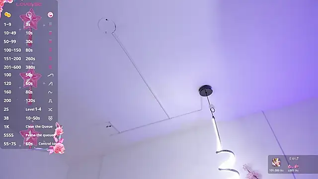 Madeline curvy online show from 12, 4, 2026