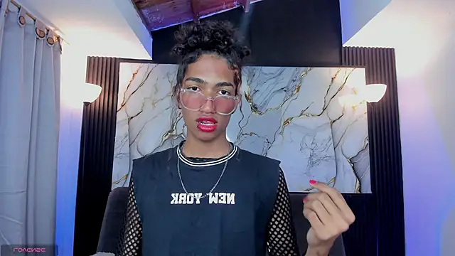 triiangel latinboy online show from 2, 5, 2026