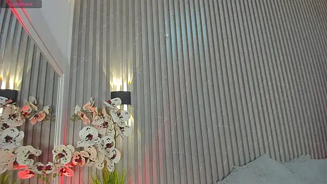 SCARLETTHUNT  online show from 10, 4, 2026