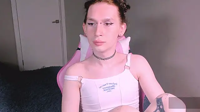 Snapshot of Mikaella_Nicole chatting on 24, 4, 2026 Mikaella Nicole online show from 24, 4, 2026