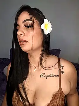 Luna scarllet8 online show from 3, 5, 2026
