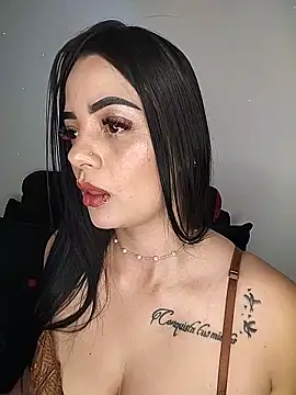 Luna scarllet8 online show from 2, 6, 2026