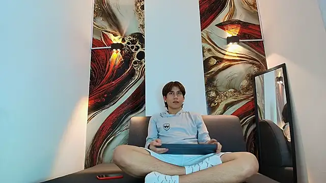 RAPHAEL NYON1 online show from 22, 5, 2026