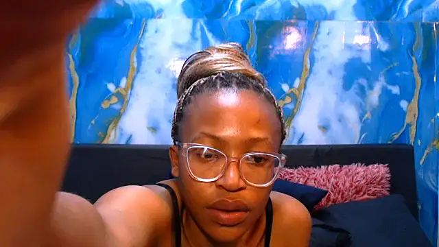 caramelchoco69 online show from 3, 6, 2026