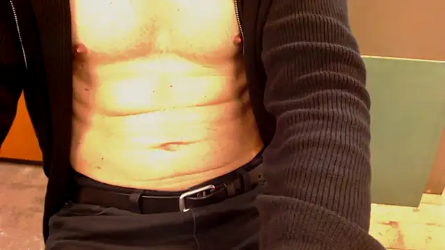 Blackandblue2000 online show from 13, 4, 2026