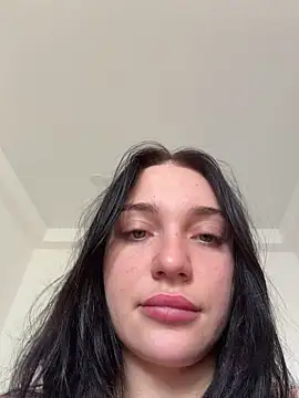 LucyHotty  online show from 19, 6, 2026