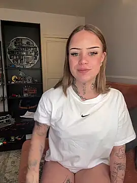 liloutatoou online show from 20, 4, 2026