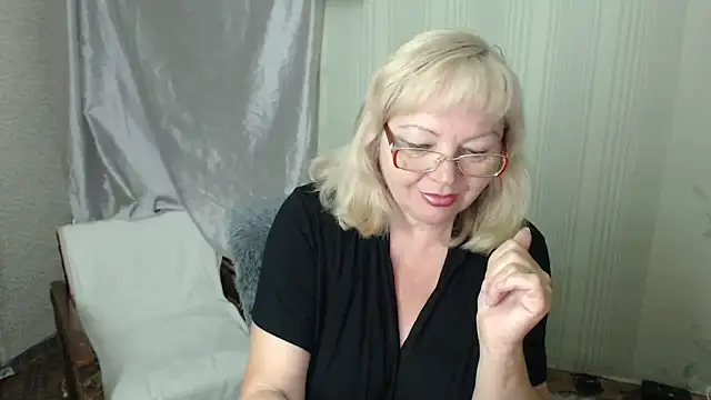 Snapshot of LavandaMay chatting on 14, 6, 2026 LavandaMay online show from 14, 6, 2026