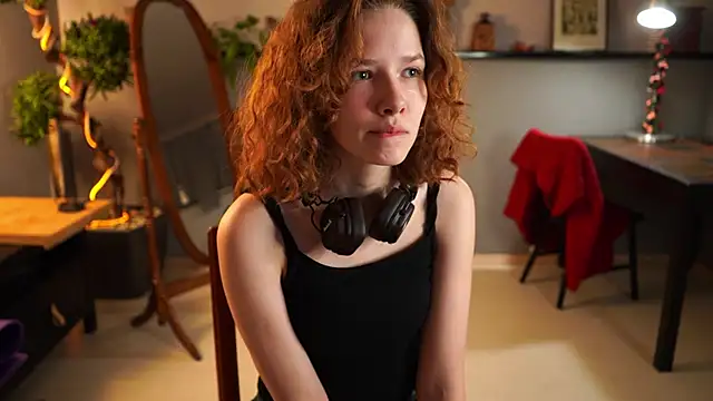 AgathaCarra online show from 25, 4, 2026