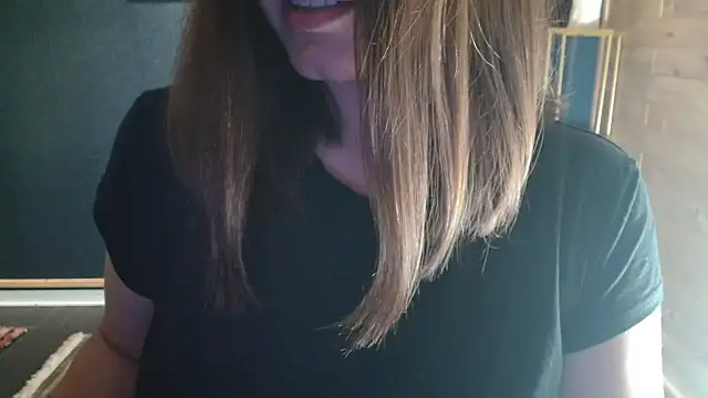 NicoleLove  online show from 25, 6, 2026
