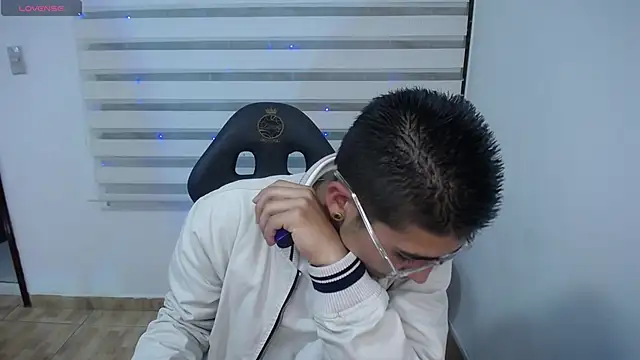 Tony 1  online show from 15, 4, 2026