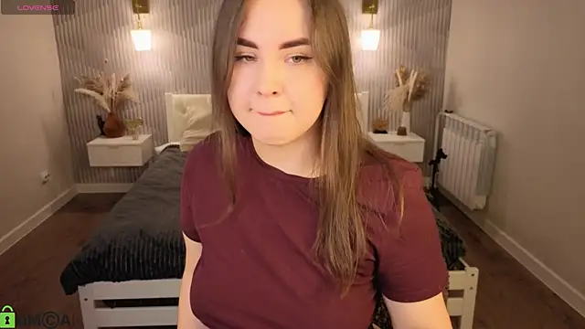Nelie Evans online show from 5, 6, 2026