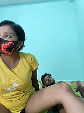 Hot-Couple4 online show from 8, 5, 2026