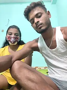 Hot-Couple4 online show from 4, 5, 2026