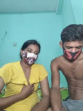 Hot-Couple4 online show from 24, 5, 2026