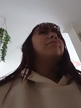 AliceScoot  online show from 13, 6, 2026