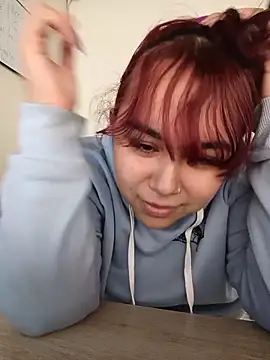AliceScoot  online show from 7, 5, 2026