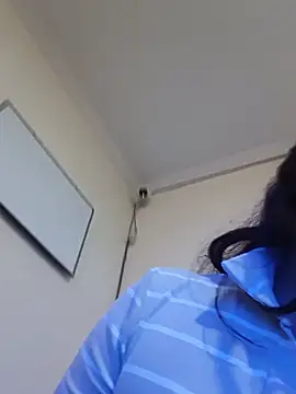 AliceScoot  online show from 23, 7, 2026