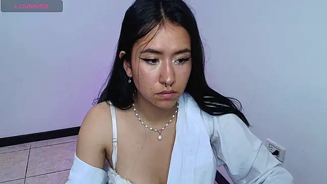 chloe-disire online show from 10, 4, 2026