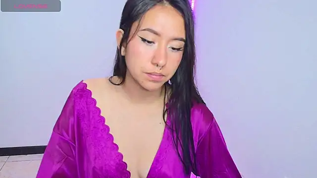 chloe-disire online show from 13, 5, 2026