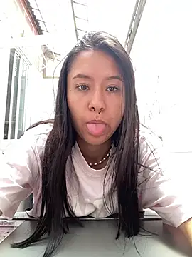 chloe-disire online show from 3, 6, 2026