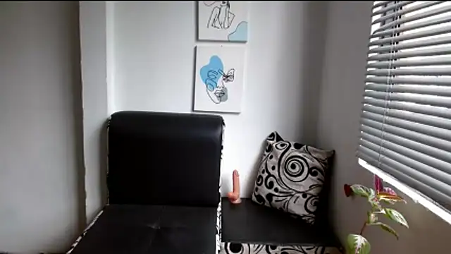 alisonnturbay online show from 14, 5, 2026