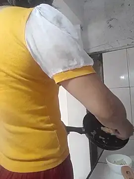 2 banana online show from 11, 7, 2026