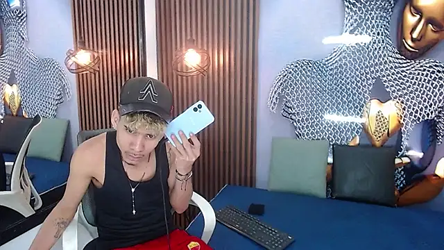 Skinny cute Alyer online show from 27, 5, 2026